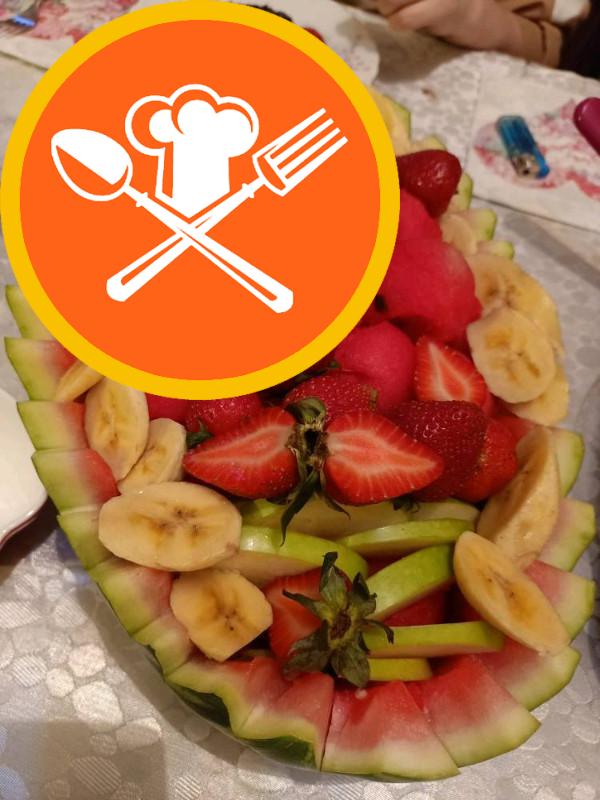 Πιάτο φρούτων από καρπούζι