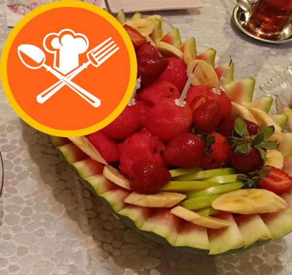 Πιάτο φρούτων από καρπούζι